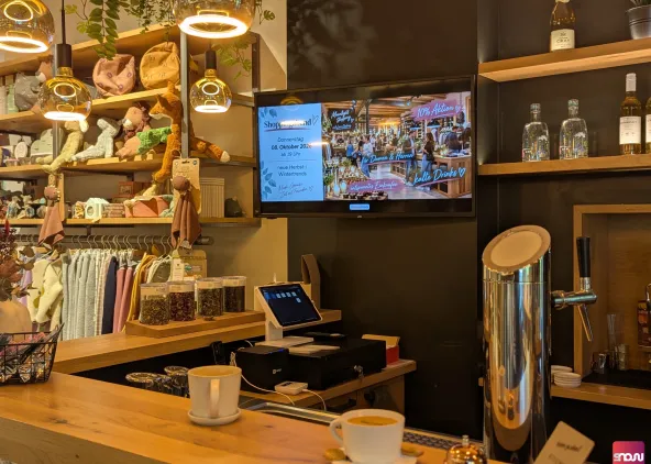 Mit der Werbedisplay Software SignageNow kann jeder einen eigenen Werbebildschirm kostenlos einrichten